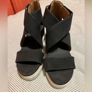 Dr. Scholl's Shoes Women's Sheena Wedge Sandal in Black US SIZE 7